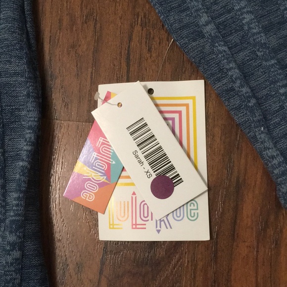 NWT XS Blue LuLaRoe Sarah Duster Cardigan - Picture 2 of 4